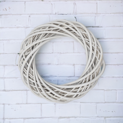 Wianek wiklinowy bielony 30 cm GD30