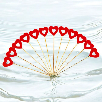 Serce na patyku piku dekoracja 24 x 5 x 5 cm AL161284R 12 Sztuk